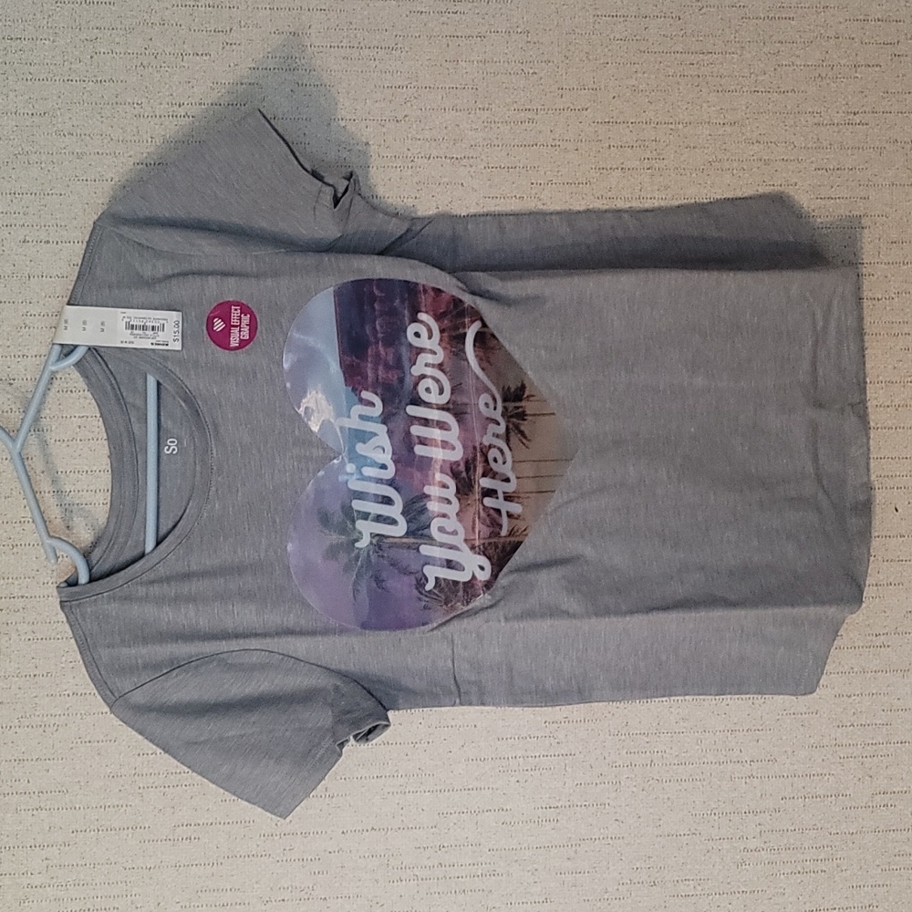 SO GIRLS FAVORITE GRAPHIC TEE: WISH YOU WERE HERE: GRAY: NWT: SZ M (8)